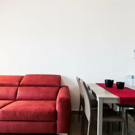 Guesthost - Fonte Laurentina Apartments-2